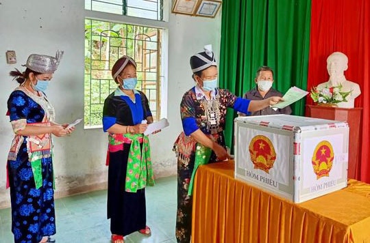 Hôm nay, cử tri 4 huyện vùng cao Nghệ An đi bầu cử sớm