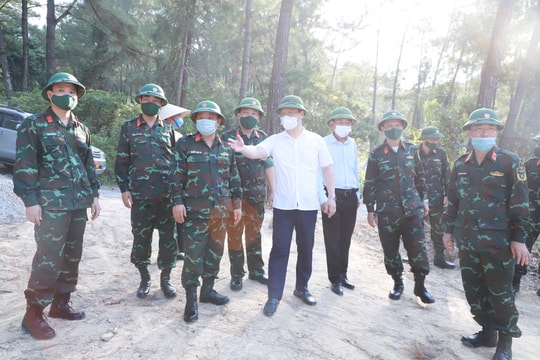 Chủ tịch UBND tỉnh kiểm tra tiến độ xây dựng Sở Chỉ huy diễn tập Khu vực phòng thủ