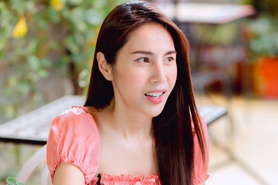Thủy Tiên nói thẳng về ở biệt thự, đi xe sang và tiền tỷ làm từ thiện