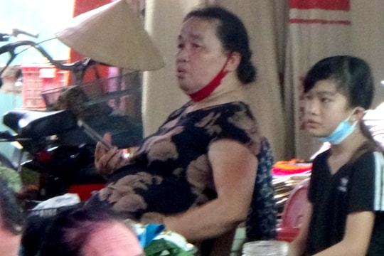 Người dân Diễn Châu thờ ơ với dịch bệnh Covid-19