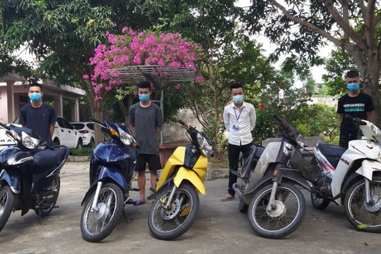 Bắt bộ tứ gây 21 vụ trộm cắp xe máy, cướp giật tài sản ở Nghệ An