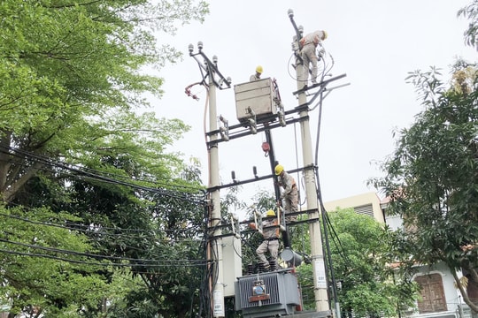 Tiêu thụ điện cao kỷ lục do nắng nóng, EVN khuyến cáo sử dụng điện an toàn và tiết kiệm