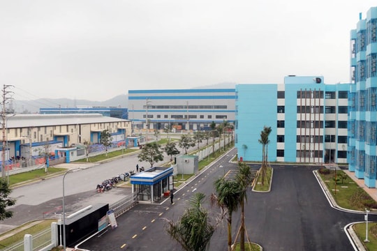 Chủ tịch UBND tỉnh Nghệ An: Tăng cường phòng, chống dịch tại các cơ sở sản xuất, kinh doanh, các KCN