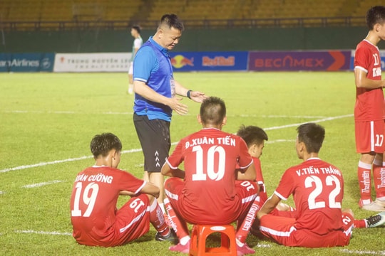 Rộ thông tin Phạm Văn Quyến được bổ nhiệm làm trợ lý HLV đội 1 SLNA