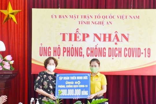 Ủy ban MTTQ tỉnh Nghệ An tiếp nhận ủng hộ phòng, chống dịch Covid-19.