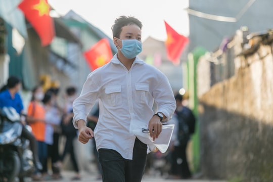 Nhìn lại kỳ thi lớp 10 giữa mùa dịch Covid - 19