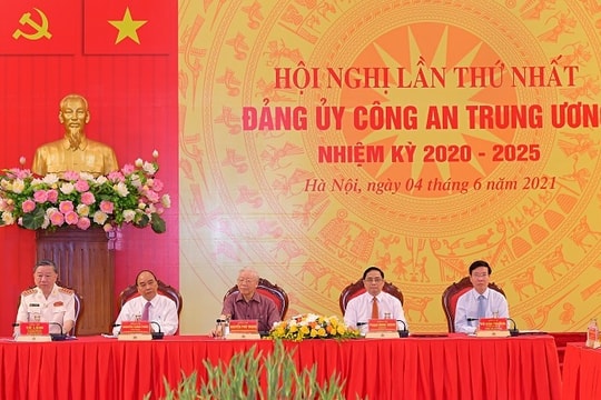 Công bố quyết định của Bộ Chính trị chỉ định nhân sự Đảng ủy Công an Trung ương