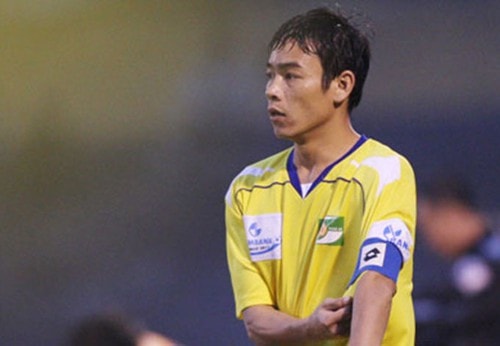 Huy Hoàng dùng 'võ' gì giúp SLNA trụ hạng ?