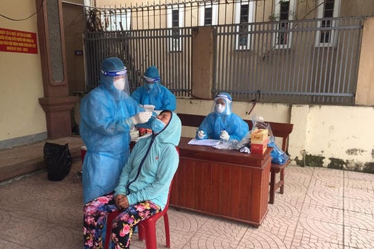 Một cán bộ Quân đội ở Hà Tĩnh mắc Covid-19; Nghệ An thông báo tìm người từng đến nhiều địa điểm