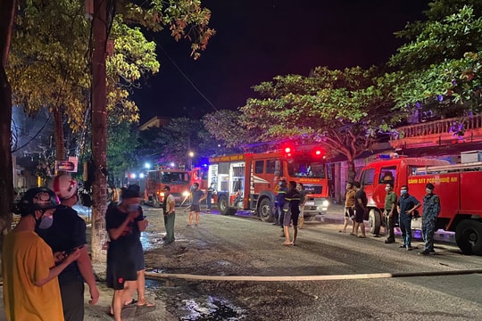 Bộ Công an vào cuộc điều tra vụ cháy phòng trà làm 6 người tử vong ở Nghệ An