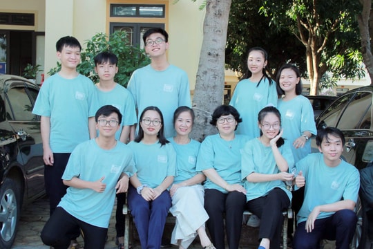 Lớp học có 3 nữ thủ khoa lớp 10 và thành tích 'khủng' về IELTS