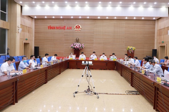 Thông qua dự thảo Nghị quyết sáp nhập, đổi tên xóm ở nhiều địa phương