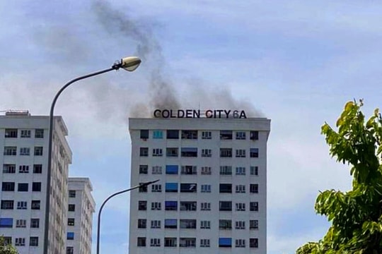 Cháy ở chung cư Golden City 6A (TP Vinh)