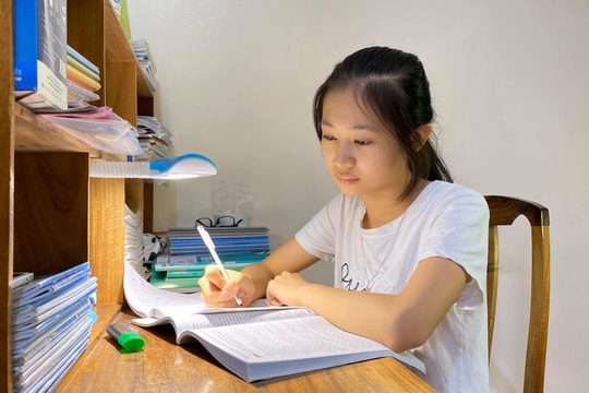 Nữ thủ khoa môn Văn Trường THPT chuyên Phan Bội Châu và bí quyết học giỏi