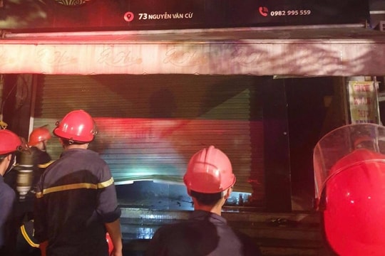 Cháy cửa hàng hoa tươi ở TP Vinh, 4 người thoát nạn