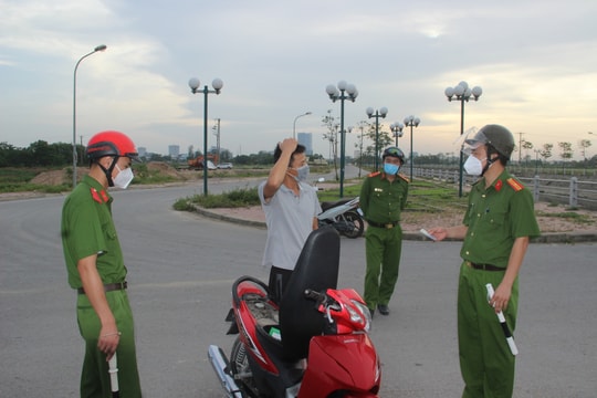 TP Vinh xử phạt 328 trường hợp vi phạm Chỉ thị 16 gần 540 triệu đồng