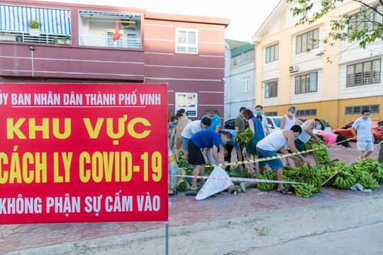 Người dân Nghệ An sẻ chia ân tình trong cơn đại dịch