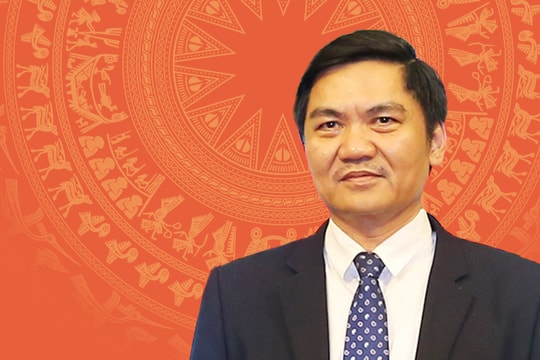 [Infographics] Chân dung Phó Chủ tịch UBND tỉnh Nghệ An Hoàng Nghĩa Hiếu 