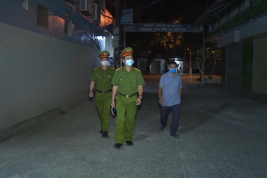 Những điều ít biết về 'đội quân' xuyên đêm truy vết dịch Covid-19