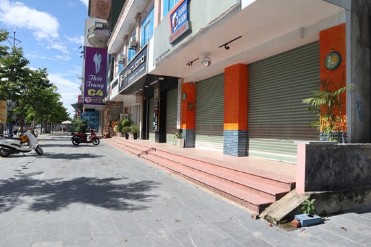 Chủ nhà và hộ kinh doanh thành phố Vinh 'dìu nhau' qua mùa dịch