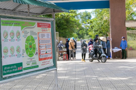 Nghệ An: Hơn 34 nghìn thí sinh có mặt làm thủ tục thi tốt nghiệp THPT