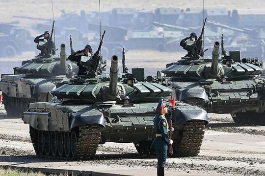 Nga tăng cường xe tăng hiện đại nhất để phòng thủ Crưm