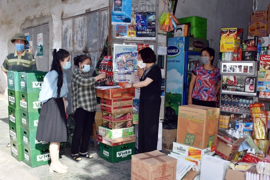 Những người đi rà dịch tễ trong 'bão' Covid-19