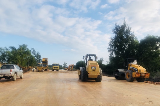 Phấn đấu giải phóng mặt bằng đường ven biển đoạn qua Nghệ An trước 30/7