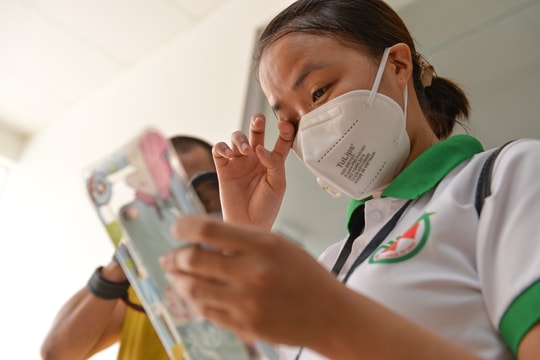 Những hình ảnh cảm động của 60 nhân viên y tế Nghệ An tăng viện cho TP Hồ Chí Minh 