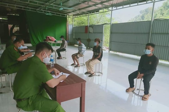 4 thanh niên trốn chốt kiểm soát phòng, chống dịch