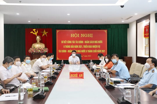 Chủ động chính sách tài khóa, quyết tâm thực hiện thành công 'mục tiêu kép'