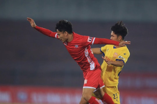  Cựu tiền vệ SLNA và cuộc cạnh tranh vị trí khốc liệt tại Hải Phòng