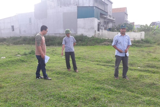 Nghệ An: Để xóm trưởng bán đất trái thẩm quyền, chủ tịch xã bị khởi tố