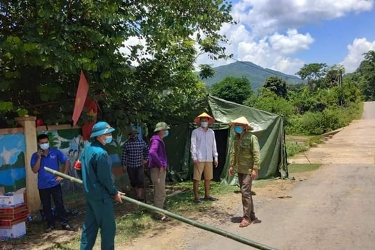 Thêm một bản vùng cao ở Nghệ An bị cách ly y tế