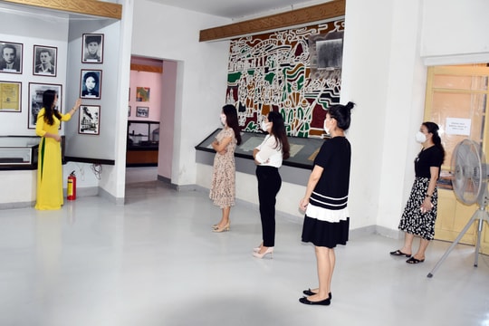 Di tích danh thắng và cơ sở lưu trú TP Vinh mở cửa đón khách, tuân thủ nghiêm ngặt '5K'