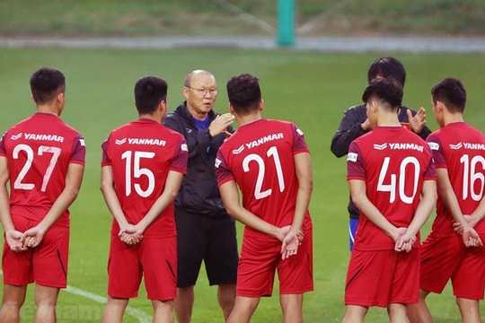 Tuyển U23 Việt Nam đứng hạng 8 châu Á; VPF lấy ý kiến các CLB về kế hoạch tổ chức V.League