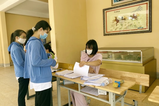 Nhiều trường học ở thành phố Vinh công bố điểm chuẩn vào lớp 10