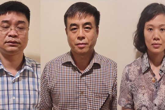 Khởi tố cán bộ quản lý thị trường tiếp tay cho tội phạm sản xuất sách giáo khoa giả