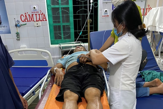 Cứu sống 1 cụ ông bị hóc dị vật lớn