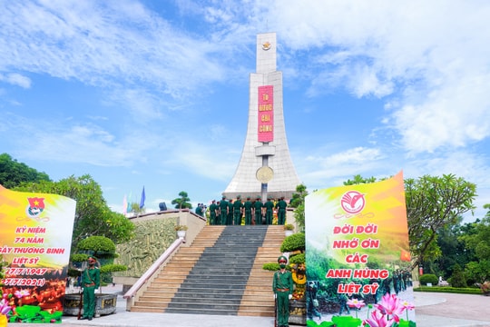 Tháng Bảy tri ân ở thành phố Đỏ anh hùng