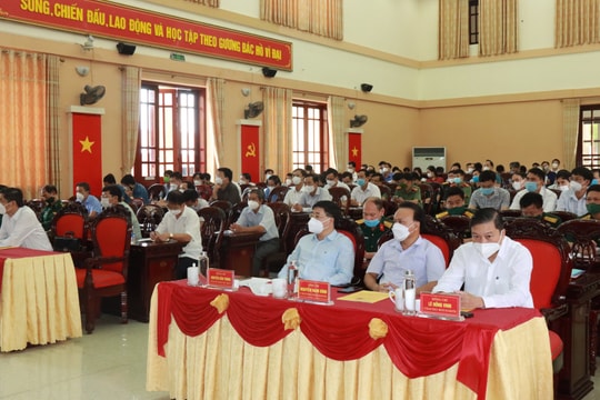 Khai mạc tập huấn về diễn tập khu vực phòng thủ ở Nghệ An