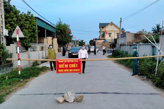 Cho phép F1 về nhà thăm vợ con, Chủ tịch xã ở Nghệ An bị đình chỉ công tác