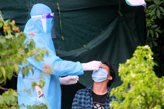 Một số công dân Nghệ An trở về từ các tỉnh phía Nam có kết quả test nhanh dương tính với Covid-19