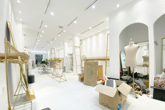 Nhiều ốt kinh doanh ở TP Vinh giá giảm sâu vẫn ế ẩm