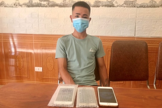 Bắt đối tượng bịt mặt, che biển số xe máy đi cướp giật trên Quốc lộ 46 và 15A