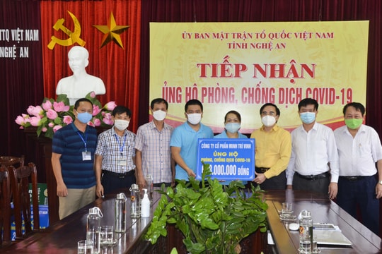 Nghệ An tiếp nhận ủng hộ Quỹ phòng, chống dịch Covid-19 từ các doanh nghiệp