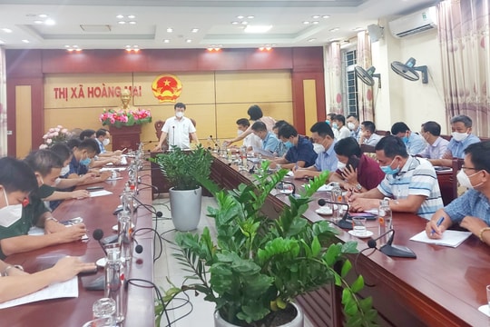 Nghệ An: Đóng cửa bệnh viện, tạm đình chỉ cán bộ phường vì ca nhiễm Covid-19 cộng đồng ở Hoàng Mai 