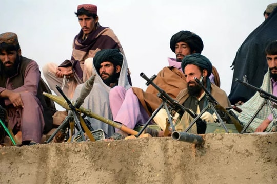 Vì sao Mỹ khó cô lập Taliban?