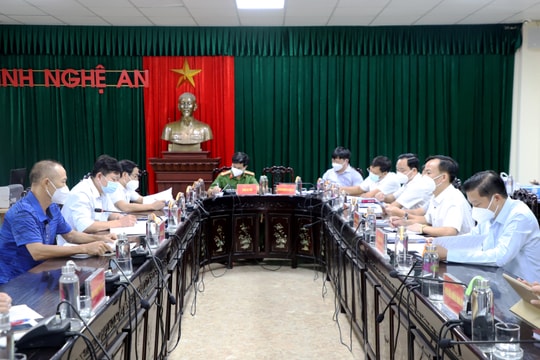 Phó Chủ tịch Thường trực UBND tỉnh tiếp công dân định kỳ tháng 8