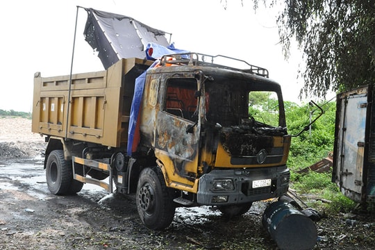 Đốt ô tô của con nợ vì không đòi được 2,5 tỷ đồng cá độ bóng đá